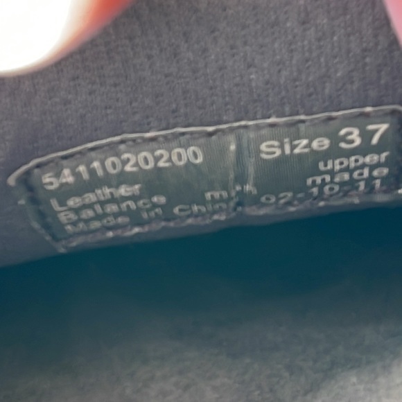 Dansko Kip black leather lace up walking shoes - Picture 9 of 10